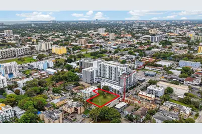 244 NW 7th Ave, Miami, FL 33128 - Photo 11