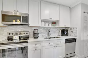 588 Trace Cir, Deerfield Beach, FL 33441 - Photo 9