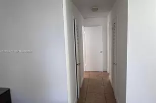 219 NE 14th Ave, Hallandale Beach, FL 33009 - Photo 5