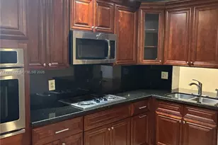 8791 Holly Ct, Tamarac, FL 33321 - Photo 3