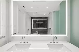 300 Biscayne Blvd Way, Miami, FL 33131 - Photo 15