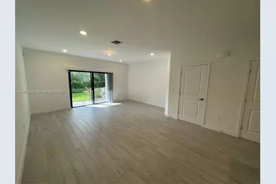 188 SE 5th Ct, Deerfield Beach, FL 33441 - Photo 5