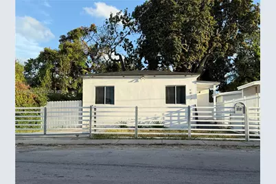 1812 NW 64th St, Miami, FL 33147 - Photo 13
