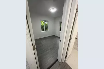 1812 NW 64th St, Miami, FL 33147 - Photo 53