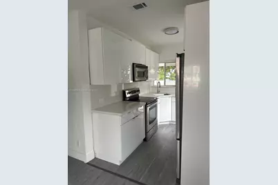 1812 NW 64th St, Miami, FL 33147 - Photo 11