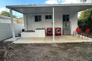 1812 NW 64th St, Miami, FL 33147 - Photo 25