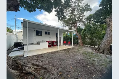 1812 NW 64th St, Miami, FL 33147 - Photo 19
