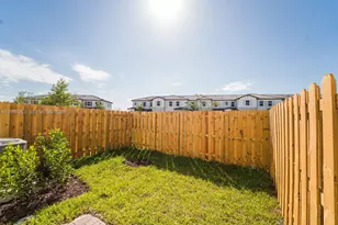 2620 SE 28th Dr, Homestead, FL 33035 - Photo 9