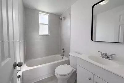 540 NW 7th St #36, Miami, FL 33136 - Photo 7