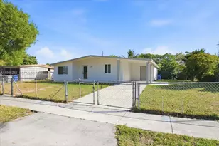 1400 NE 43rd Ct, Pompano Beach, FL 33064 - Photo 5