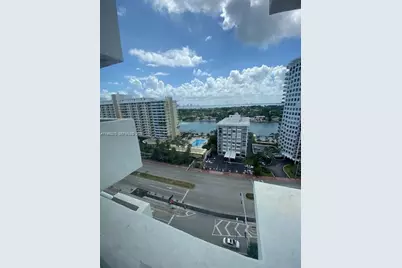 5601 Collins Ave #1524, Miami Beach, FL 33140 - Photo 17