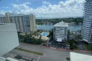 5601 Collins Ave, Miami Beach, FL 33140 - Photo 17