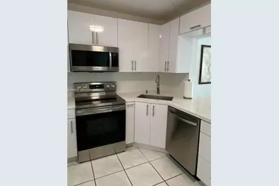 5601 Collins Ave #1524, Miami Beach, FL 33140 - Photo 5