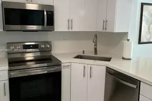 5601 Collins Ave, Miami Beach, FL 33140 - Photo 5