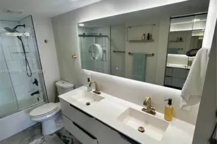 6450 Collins Ave, Miami Beach, FL 33141 - Photo 33