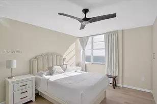 6450 Collins Ave, Miami Beach, FL 33141 - Photo 29