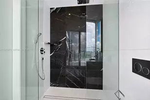 300 Biscayne Blvd Way, Miami, FL 33131 - Photo 25