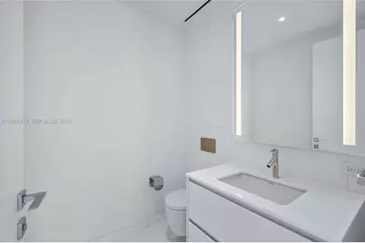 300 Biscayne Blvd Way #4901E, Miami, FL 33131 - Photo 21