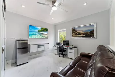 [Address not provided], Miami Lakes, FL 33016 - Photo 7