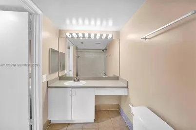 4195 N Haverhill Rd #304, West Palm Beach, FL 33417 - Photo 17