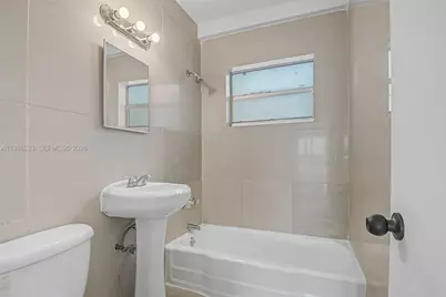 1685 Jefferson Ave #15, Miami Beach, FL 33139 - Photo 11