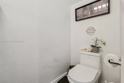 11280 NW 77th Ter, Doral, FL 33178 - Photo 27