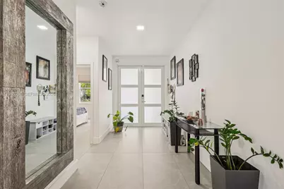 11280 NW 77th Ter, Doral, FL 33178 - Photo 5