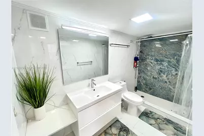 437 Golden Isles Dr #14G, Hallandale Beach, FL 33009 - Photo 17