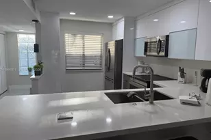 436 Lakeview Dr, Weston, FL 33326 - Photo 3