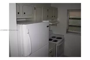 6211 SW 37th St, Davie, FL 33314 - Photo 11