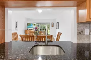 1201 Hillcrest Ct, Hollywood, FL 33021 - Photo 9