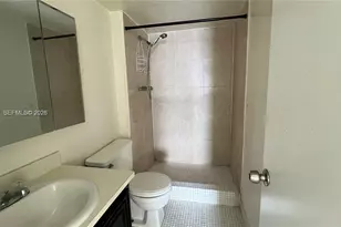 486 NW 165th St Rd, Miami, FL 33169 - Photo 13