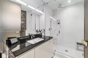 18555 Collins Ave, Sunny Isles Beach, FL 33160 - Photo 37