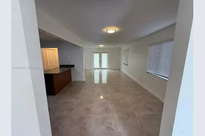 1781 NW 16th St, Miami, FL 33125 - Photo 3
