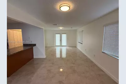 1781 NW 16th St, Miami, FL 33125 - Photo 5