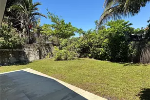 1781 NW 16th St, Miami, FL 33125 - Photo 17