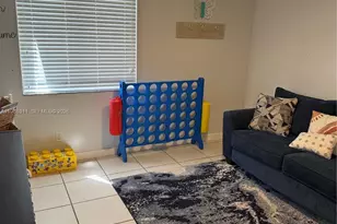 1461 NW 113th Ave, Pembroke Pines, FL 33026 - Photo 9