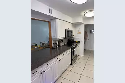 1461 NW 113th Ave, Pembroke Pines, FL 33026 - Photo 17