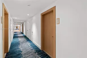 90 SW 3rd St, Miami, FL 33130 - Photo 35