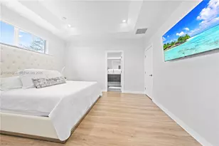 7827 NW 116th Ave, Doral, FL 33178 - Photo 11