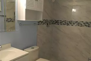 8261 NW 8th St, Miami, FL 33126 - Photo 9