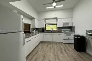 511 Ives Dairy Rd, Miami, FL 33179 - Photo 65