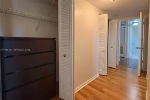 511 Ives Dairy Rd, Miami, FL 33179 - Photo 21