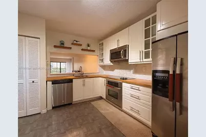 511 Ives Dairy Rd #301-6, Miami, FL 33179 - Photo 5