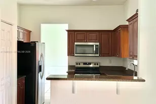 20336 SW 87th Pl, Cutler Bay, FL 33189 - Photo 7