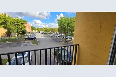 4805 NW 7th St #204-15, Miami, FL 33126 - Photo 3