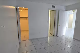 4805 NW 7th St, Miami, FL 33126 - Photo 21