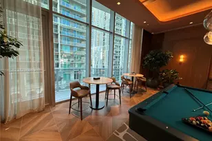 77 SE 5th St, Miami, FL 33131 - Photo 55