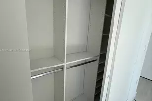 77 SE 5th St, Miami, FL 33131 - Photo 19
