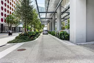 77 SE 5th St, Miami, FL 33131 - Photo 47